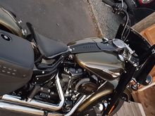 HDs new spring seat kit for street bob and slim. Fits fine on Olive.