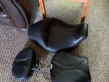 Saddlemen Dominator Rider Seat with back rear and passenger seat. Very good condition. Almost new. 

$375