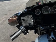 Ciro Perch Mount Phone Holder on the clutch side!