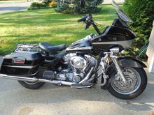 2005 FLTRI HD solo seat madstad windshield  92K miles