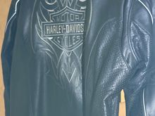 reflective sleeve piping