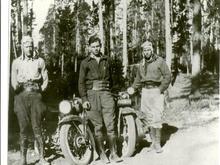 Pappy&amp;Duncan Mcombs in 1929