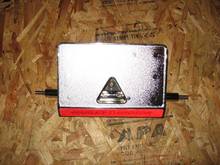 turn signal arm in place in plate base (640 x 480)