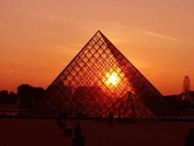 louvre Paris at night