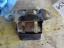 welded exhaust bracket