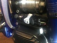 came up w/clean look doing that, I since sharpies the grey clip and its all black, nice improvement