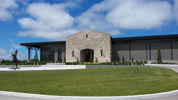 First stop was a new winery just off Hwy 81 south of Grand Bend, Ontario. The Dark Horse winery located adjacent to the Huron County Playhouse.