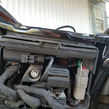 TT pluged in to data port