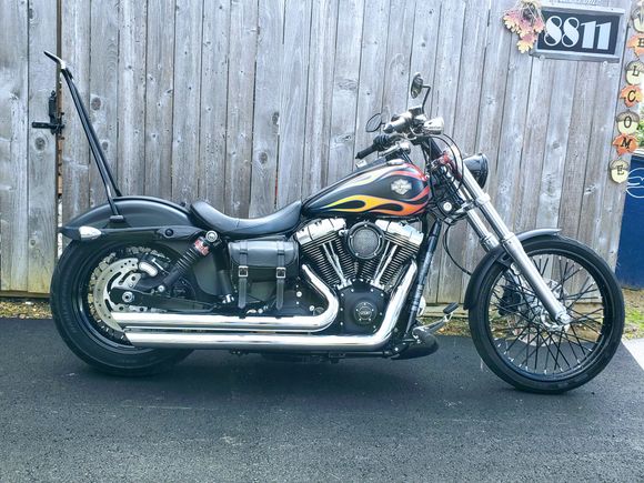 Went with a 20 degree rake on the mounts, trying to match the rake of the forks as close as i could.