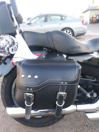 This how mine look no brackets