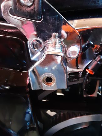 It has to be something inside this mount where main valve is and the saddlbag attaches. This is the part that I don't know how to get at without taking the rear fender bracket off. Any ideas? Thanks 