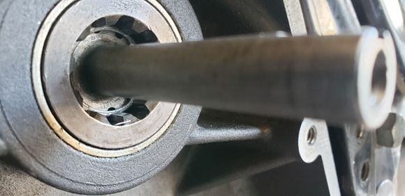 Snap ring towards the outside?