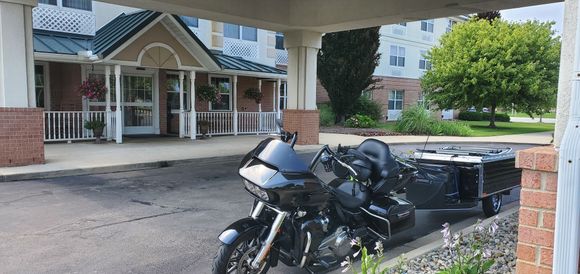 It's a Country Inn & Suites by Radison... very nice and only $107 on a holiday weekend. 

