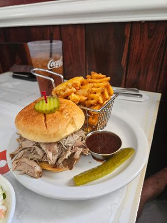 BBQ pork sandwich 
