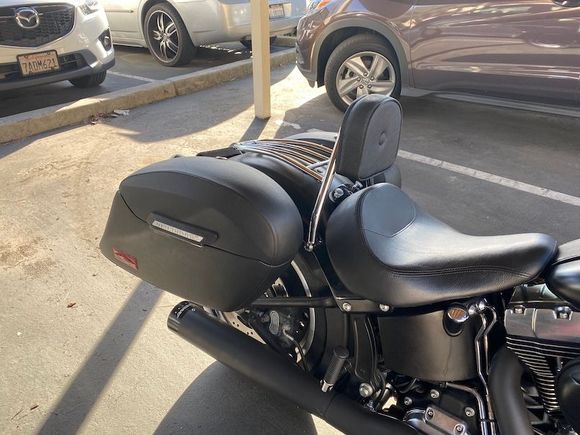 Viking hard saddle bags without quick release, solo seat with backrest and luggage rack