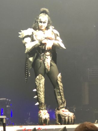 Kiss Tour Feb. 2019