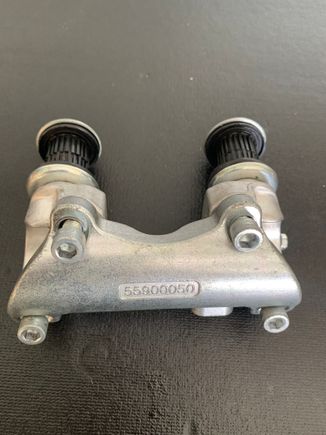 OEM RKS handlebar clamp for 1 1/4” bars zero mile take off part
$65 shipped