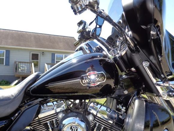 you can see the spacer right above the mid frame air deflector