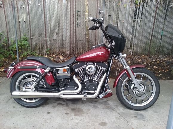 Just added 12" T-bars and Arlen Ness fairing. Fairing is getting painted now.