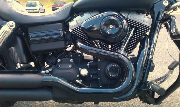 Final result. The pipes are insulated by the wraps and I hope the powderpainted heatshields will stay nice and shiny.