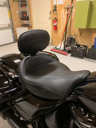 Installed my "first" mustang seat on my 2019 Road Glide Today.
Model = Original Super Solo Seat with Driver Backrest, No Studs Harley-Davidson® FLHT/FLTR/FLHX/FLHR
paid $509.00 to my door using black Friday discount - I ordered direct from Mustang.
easy install 5 minutes
fit - superb, very clean for a factory off the shelf seat - pics to follow post this week.
Comfort firm - it should break in, but it is no where near as hard as a Corbin.
