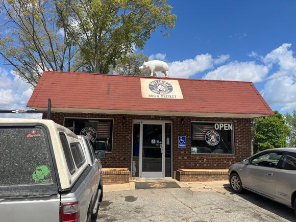the old BriggsBBQ building