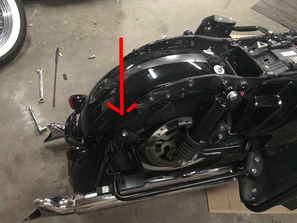 Top mount on fender, not bolted to the frame yet.