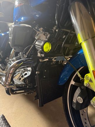 Ignore the painters tape here, I used that to help me measure from the center point. This was before I put the radiator cover and skid plate back on. 