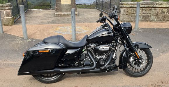 Picked it up on Saturday 2018 Road King Special with stage 1