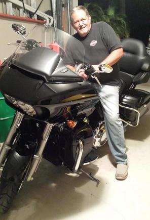 2016 Road Glide Ultra. This thing rides like fricking dream! But I was comming off a 2003 ultra. It was time
