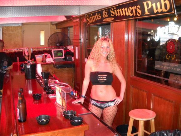 My wife made me fetch all the beer, but as you can see from this pic of the server, I wasn't complaining.