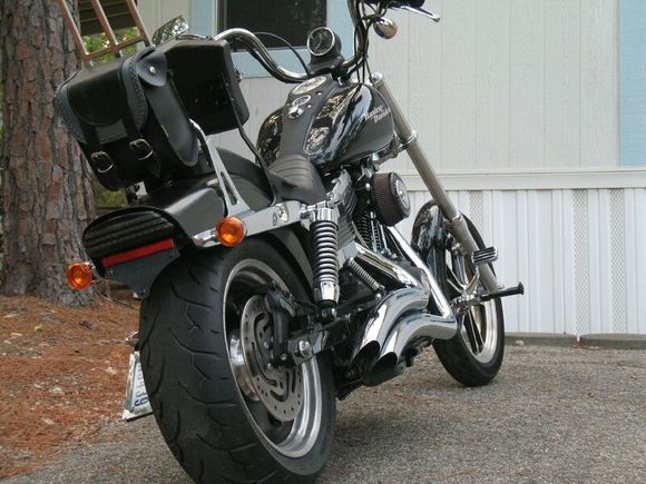 FB Fender,200mm Pirelli, Tri Bar Tail Light