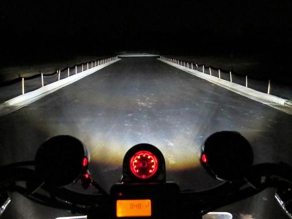 Updated picture - 9/25/11 - H-D LED headlamp and LED Auxiliary Lamps - Light pattern (high beam)