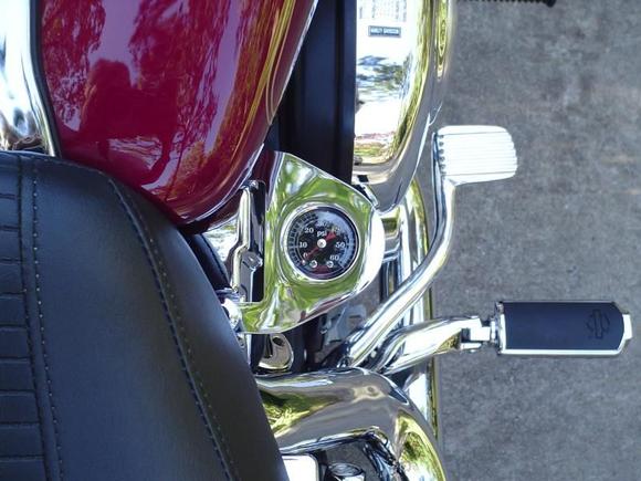 HARLEY FXDL WITH HD OIL PRESSURE GAGE KIT