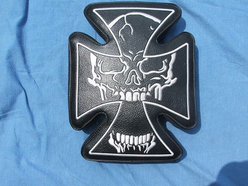 005 - Passenger, rear fender suction seat pad