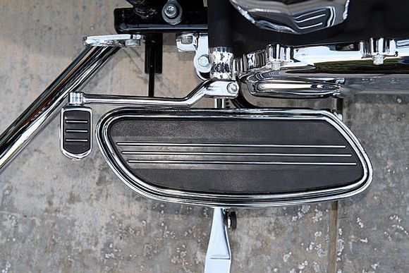 Streamliner floor boards, shifter and brake pad