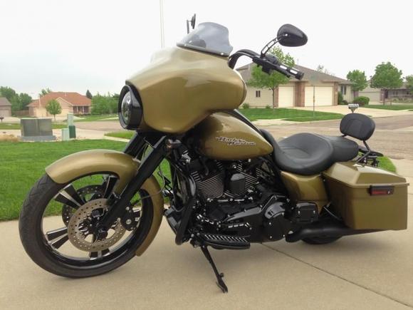 Can you believe this is a Police bike?
2011 FLTHP