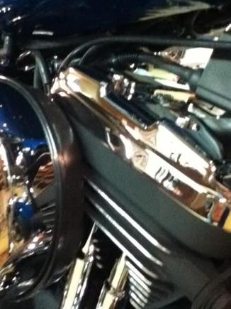 Blacked out my grey 883 engine myself.