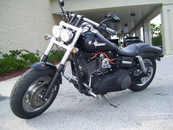 Fat Bob Black 004