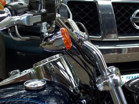 FXDL bars &amp; HD 6" pullback risers from the side close up