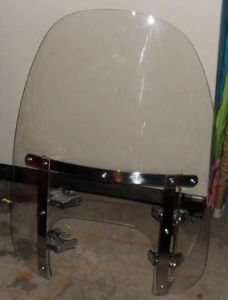 Detachable wind shiel for 08 Fat Bob