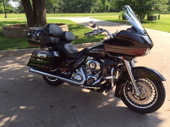 Traded the 09 Super Glide yesterday.