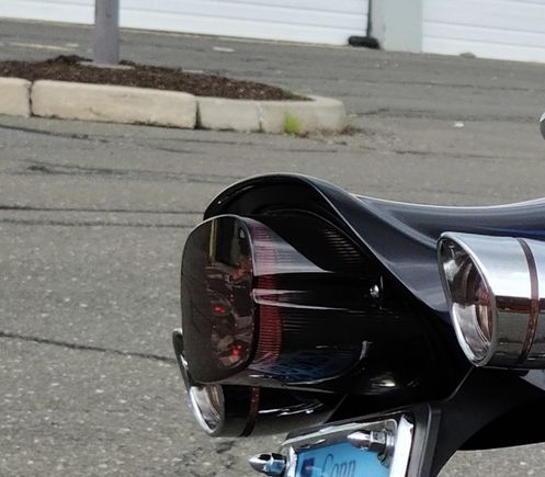 Can be mounted on a bobtail or regular fender. On a bobtail the license plate window faces down and on a normal Fender it faces up
