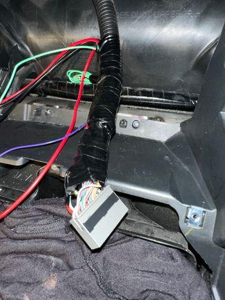 Factory connector for GPS display. Disconnected the display and used the signals (power, ignition, light and factory backup camera from the connector)
