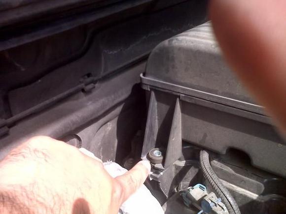 plenum bolt