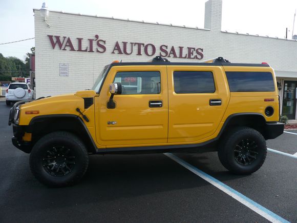 2005 HUMMER H2 YELLOW 001