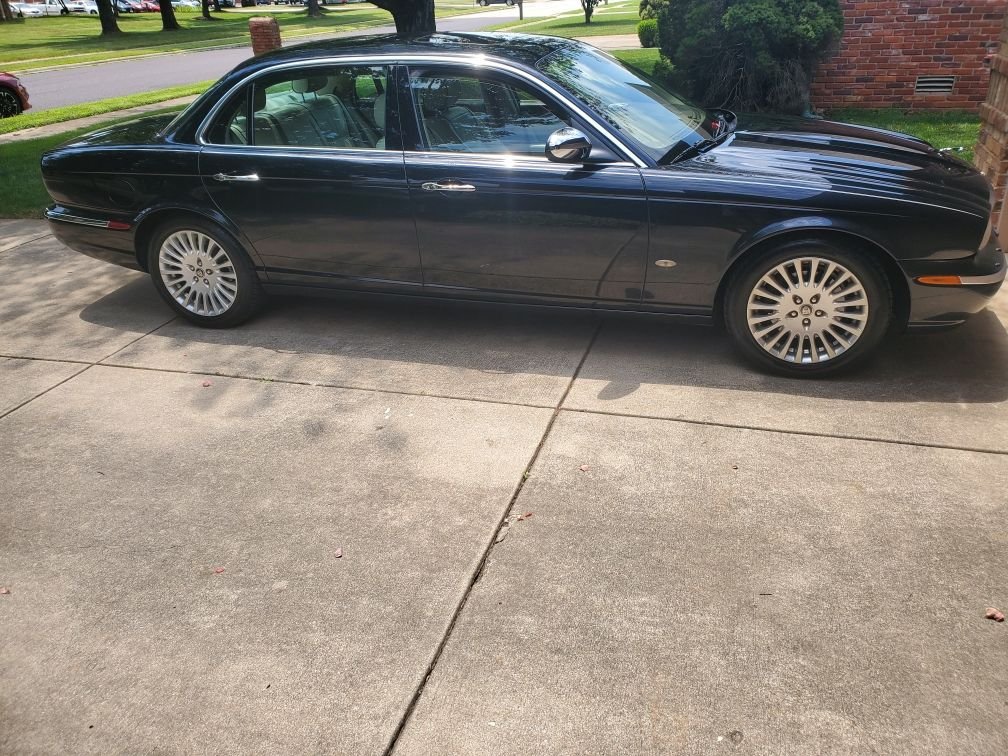 2006 Jaguar Vanden Plas - 06 Vanden Plas - Used - VIN SAJWA82B96SHO1223 - 82,000 Miles - 8 cyl - Automatic - Sedan - Black - Springfield, MO 65807, United States