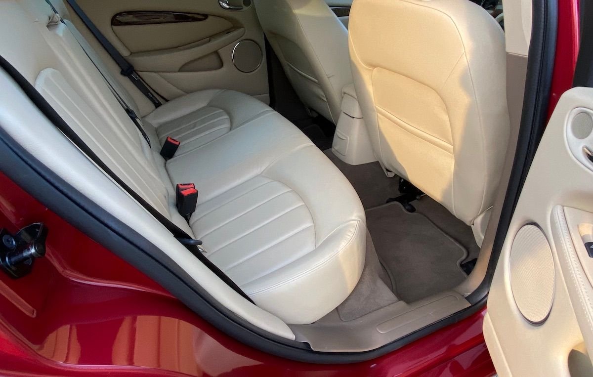 2006 Jaguar X-Type - 2006 X-Type Sportwagon (Estate), 3.0 V6 AWD Luxury Edition - Used - VIN SAJWA54A06WE90134 - 32,746 Miles - AWD - Automatic - Edmonton, AB T6G2A4, Canada