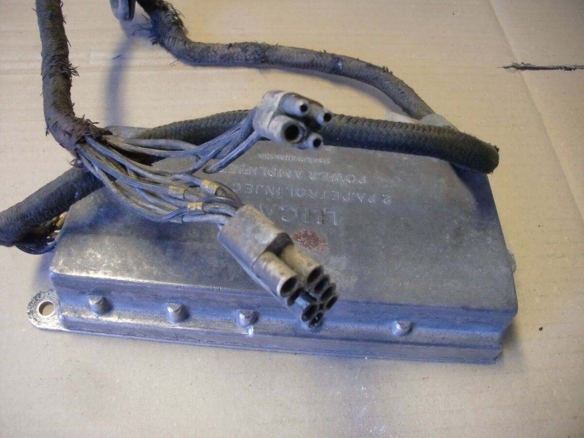 Pre-HE Injector Amp Connector(s) - 4 pin should be the 2 channel control from the 3CU ECU D-Jet ECU.