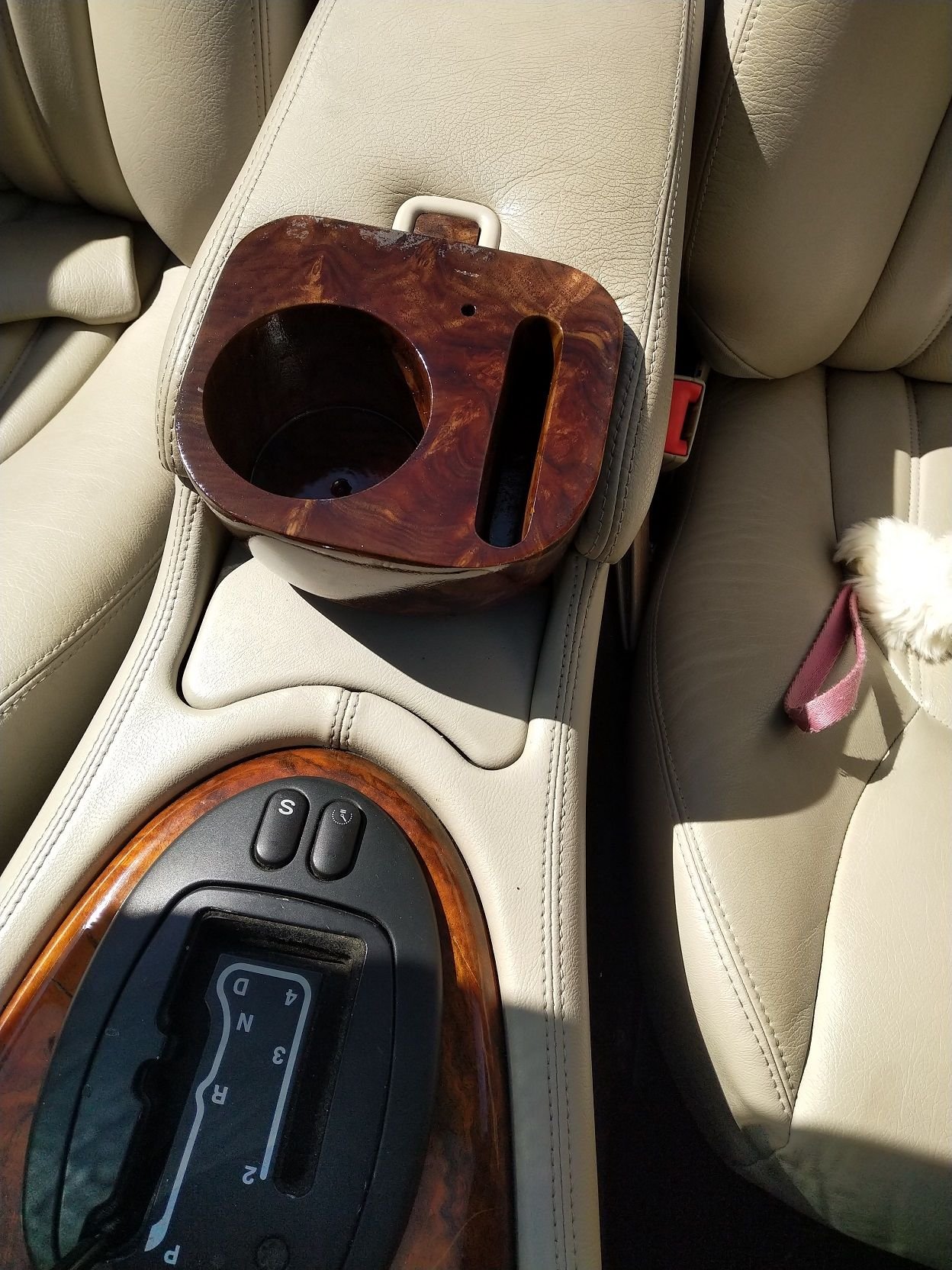 I finally LOVE my cup holder! Jaguar Forums Jaguar Enthusiasts Forum
